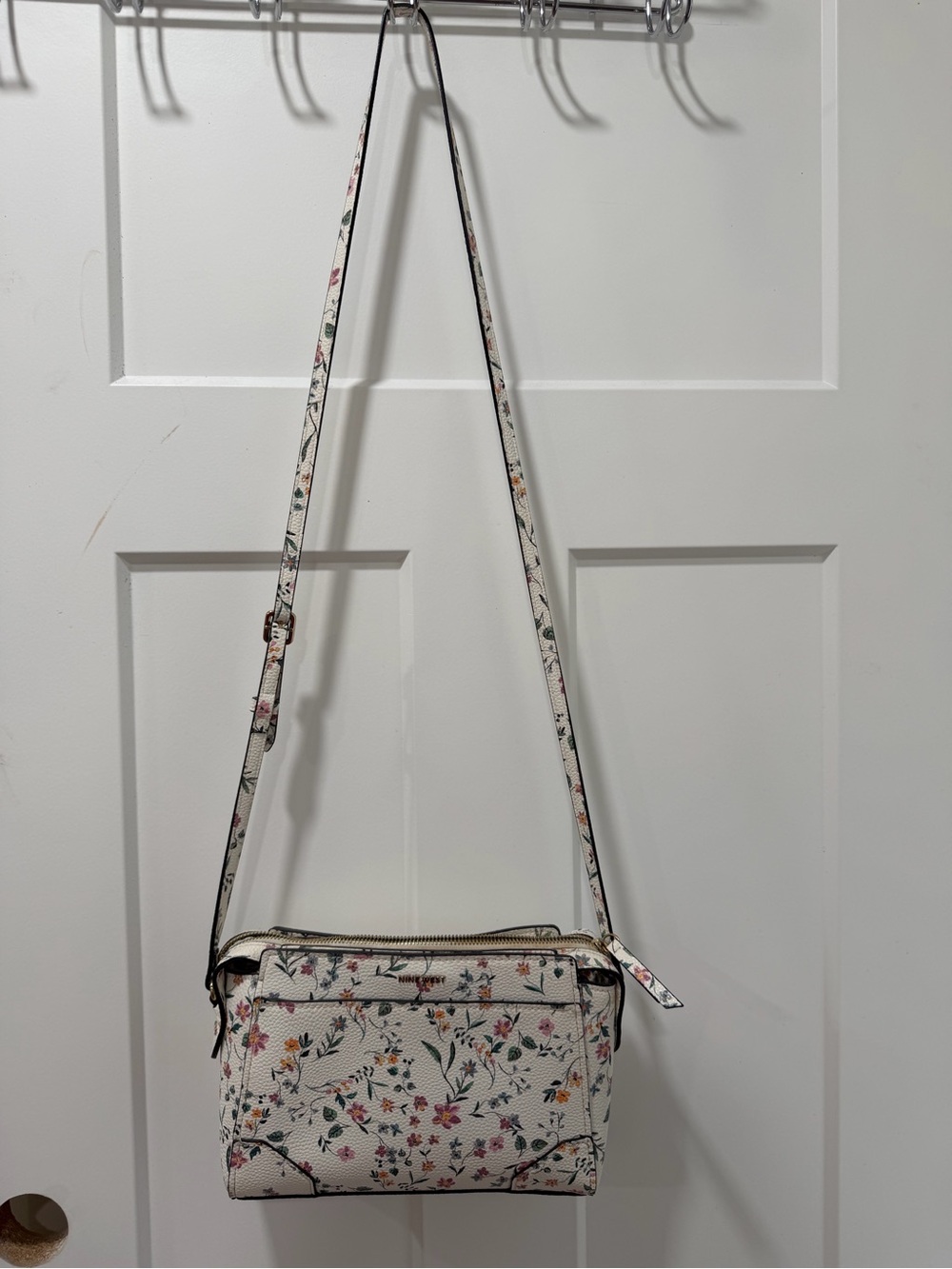 Floral Crossbody Bag in White with Matching Wallet
